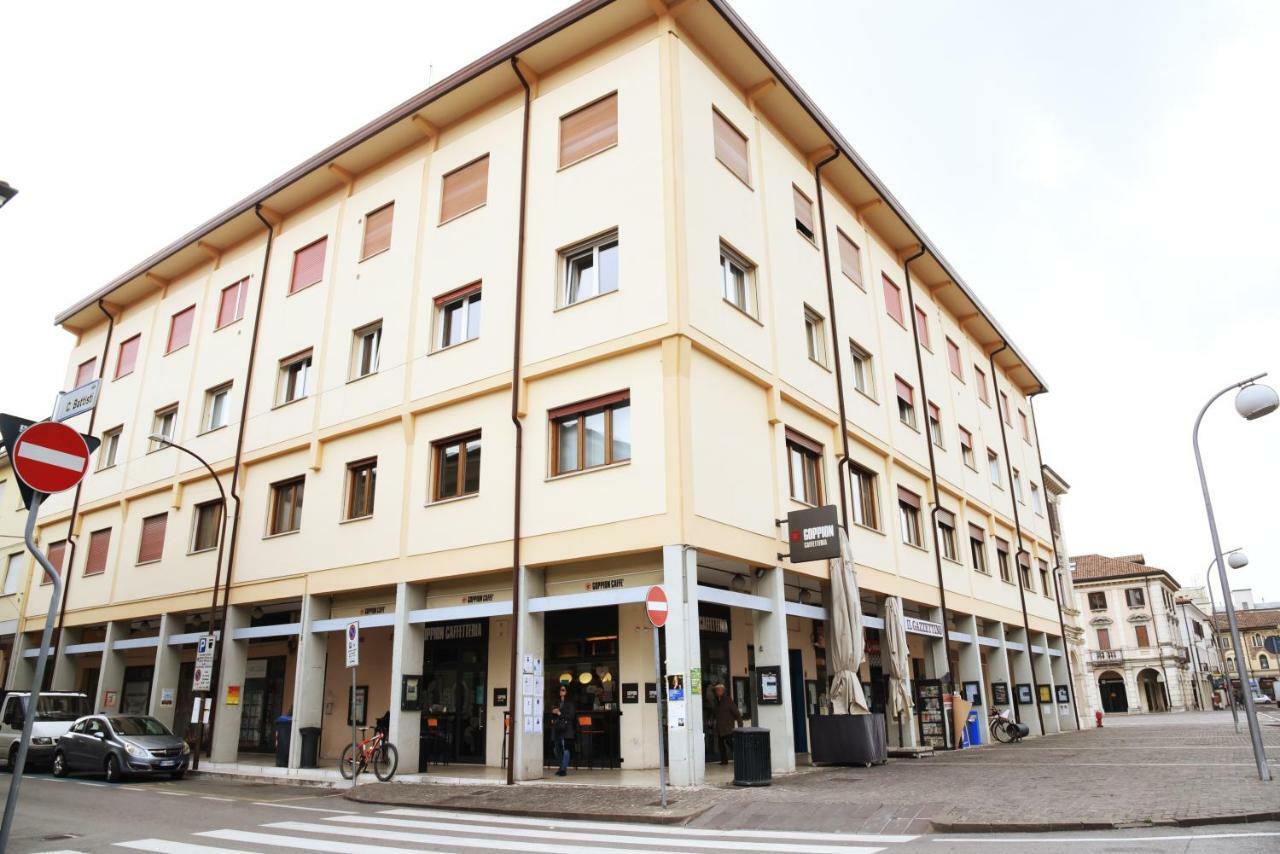 Monolocale Spese Incluse In Piazza Appartement Mogliano Veneto Buitenkant foto